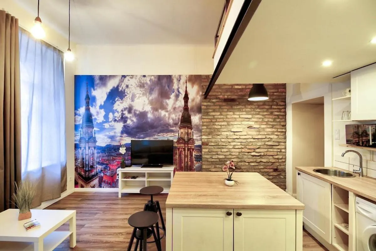 Heart Of Budapest Retreat المجر